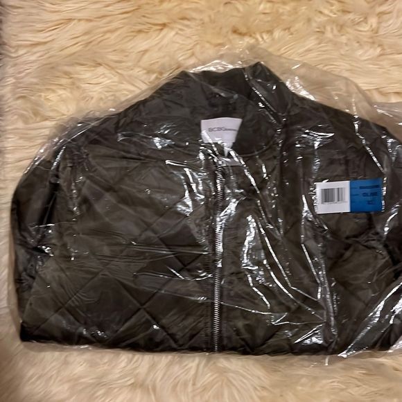 BCBG Generation Bomber Jacket Size XL Olive Color. - Picture 2 of 7